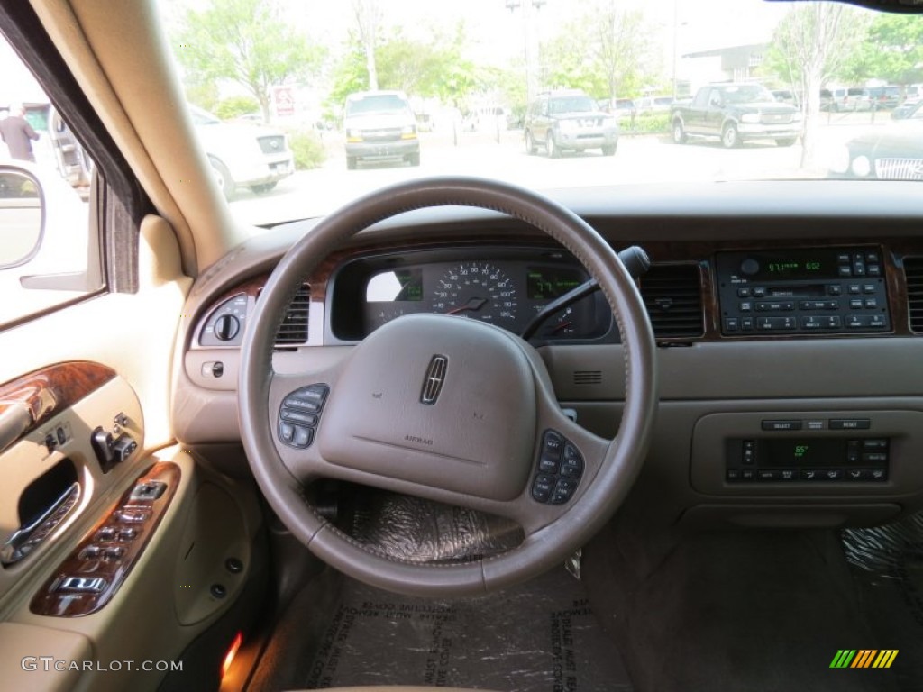 1998 Lincoln Town Car Signature Medium Parchment Steering Wheel Photo #80187939