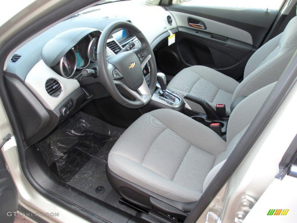 Medium Titanium Interior 2013 Chevrolet Cruze LT Photo #80188534