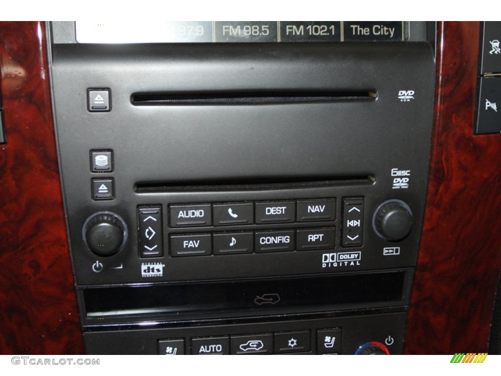 2007 Cadillac Escalade AWD Controls Photos