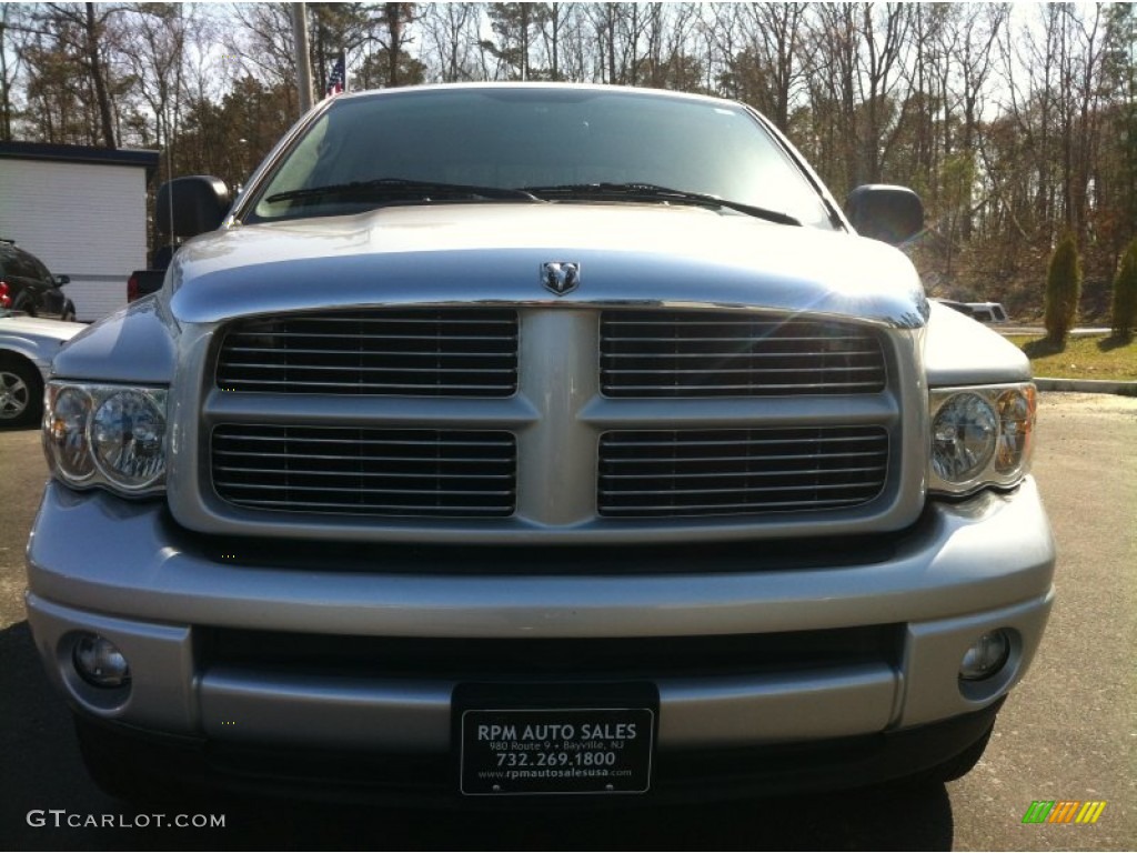 2004 Ram 1500 SLT Quad Cab 4x4 - Bright Silver Metallic / Dark Slate Gray photo #2