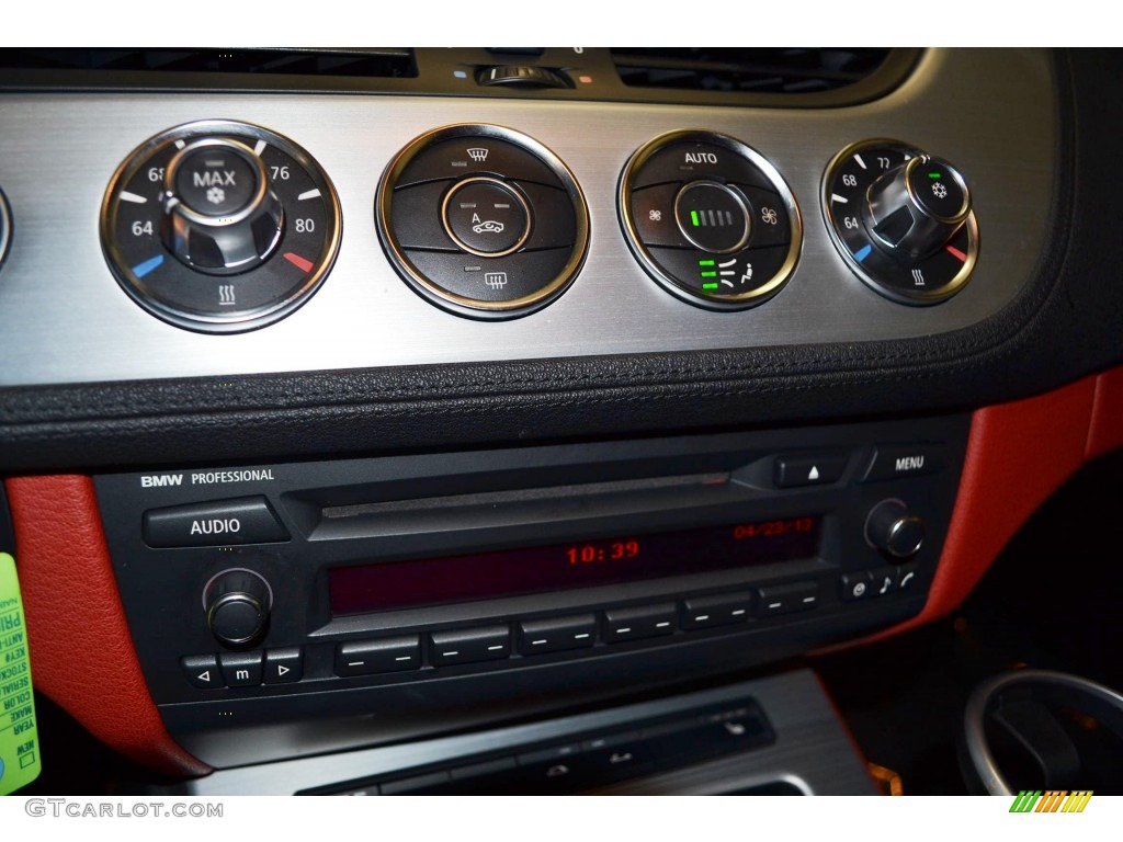 2009 BMW Z4 sDrive30i Roadster Controls Photo #80191120