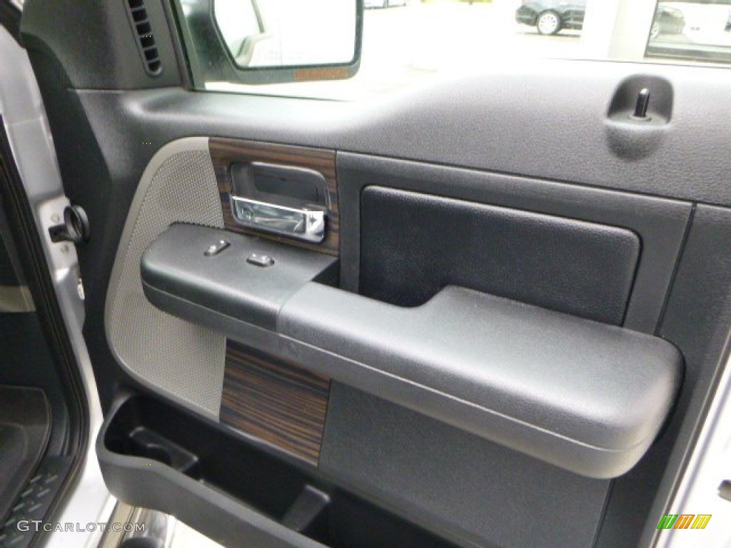 2007 Lincoln Mark LT SuperCrew 4x4 Ebony/Dove Grey Door Panel Photo #80191765