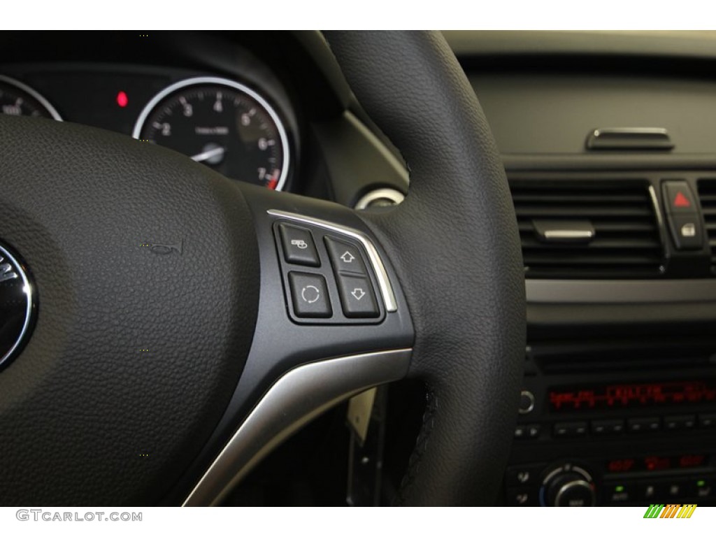 2014 BMW X1 sDrive28i Controls Photo #80191767