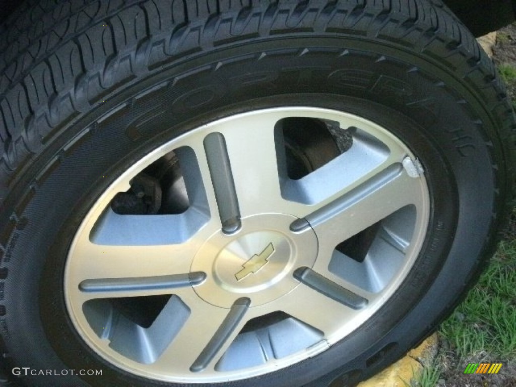 2005 Chevrolet TrailBlazer EXT LT 4x4 Wheel Photos