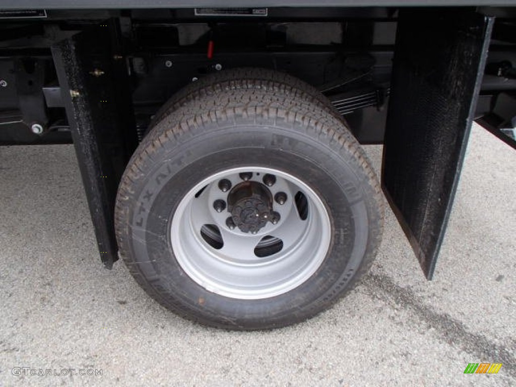 2013 Chevrolet Silverado 3500HD WT Regular Cab Dump Truck Wheel Photo #80192002