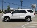 Natural White - 4Runner SR5 Photo No. 7
