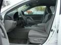 Super White - Camry LE Photo No. 7