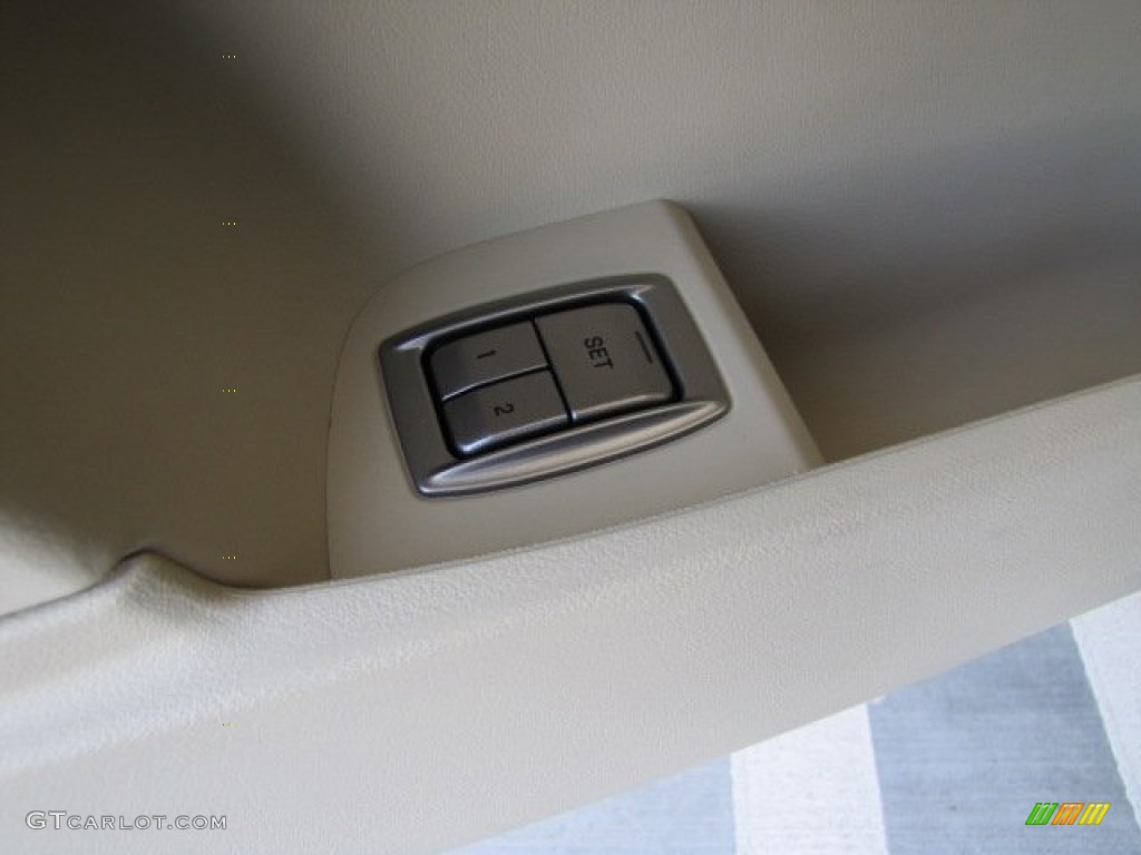 2009 Jaguar XF Supercharged Controls Photo #80197648