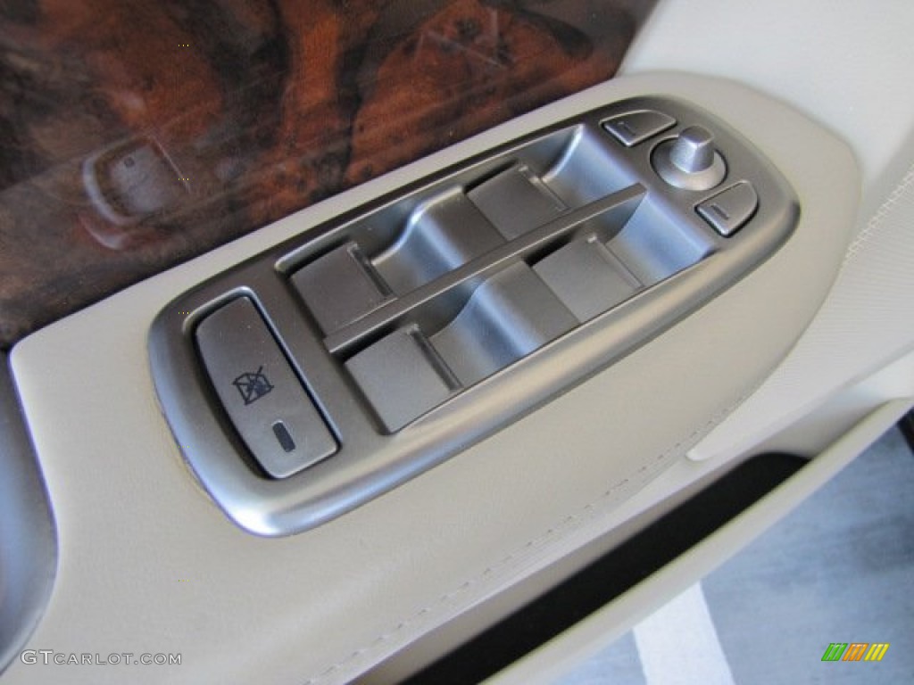 2009 Jaguar XF Supercharged Controls Photo #80197663
