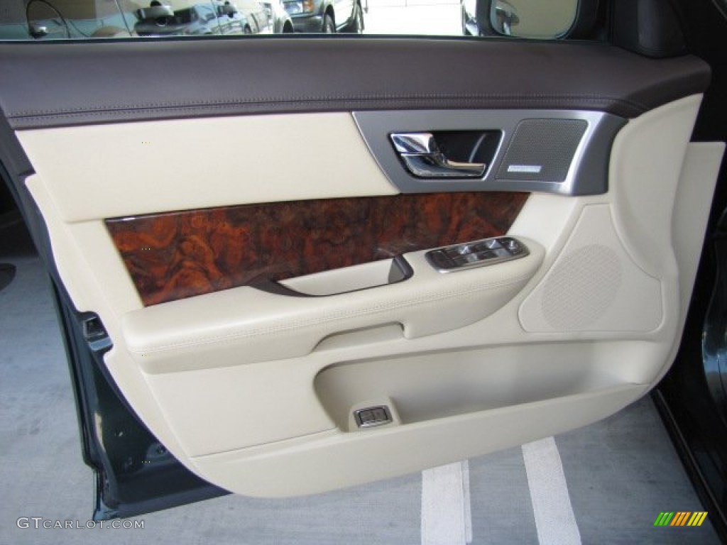 2009 Jaguar XF Supercharged Champagne/Truffle Door Panel Photo #80197779