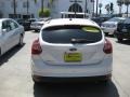 White Platinum Tricoat Metallic - Focus Titanium 5-Door Photo No. 5