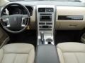 2010 White Platinum Tri-Coat Lincoln MKX FWD  photo #18