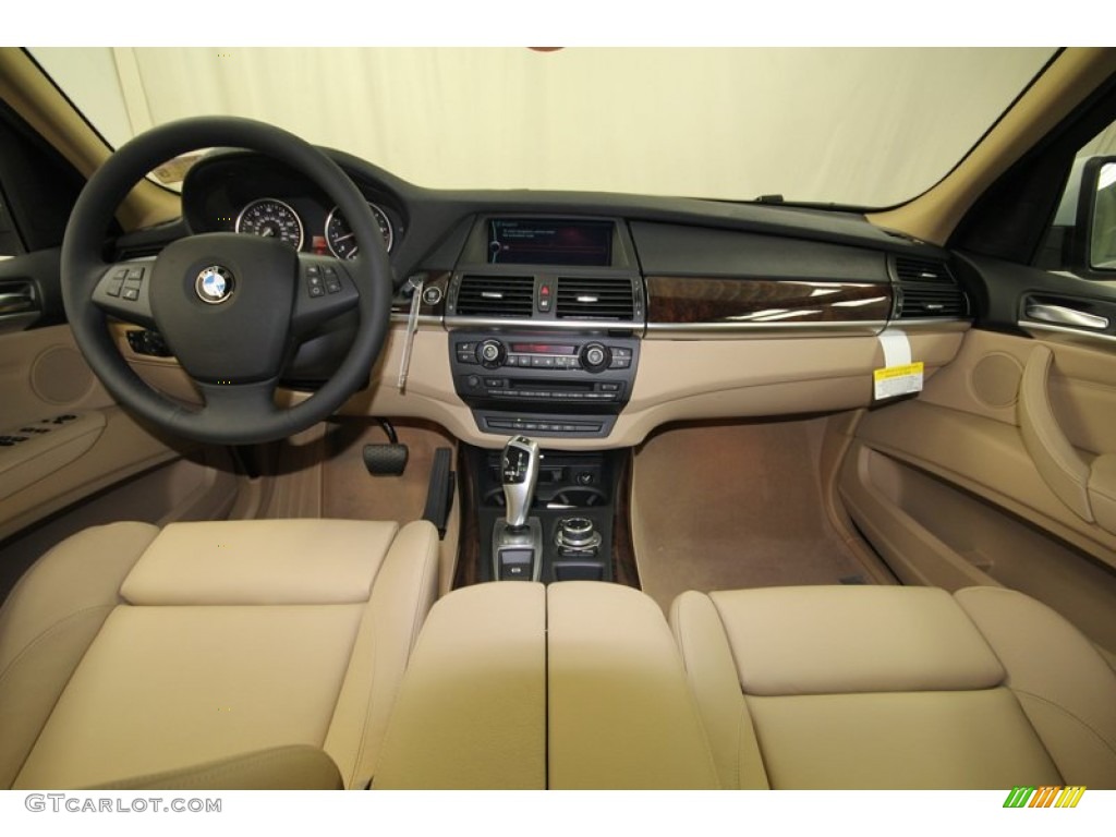 2013 X5 xDrive 35i Premium - Alpine White / Sand Beige photo #4