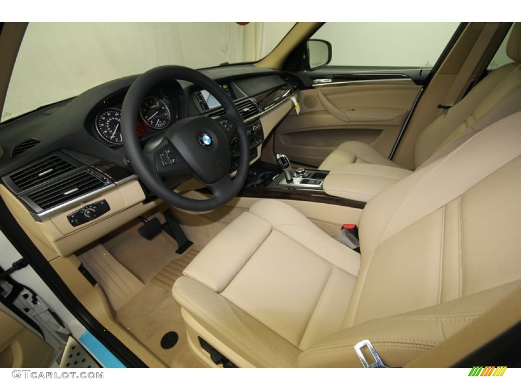 2013 X5 xDrive 35i Premium - Alpine White / Sand Beige photo #11