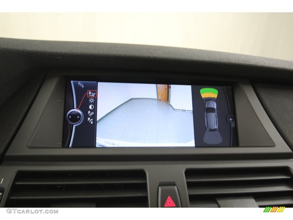 2013 X5 xDrive 35i Premium - Alpine White / Sand Beige photo #17