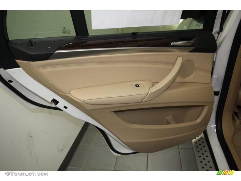 2013 X5 xDrive 35i Premium - Alpine White / Sand Beige photo #29