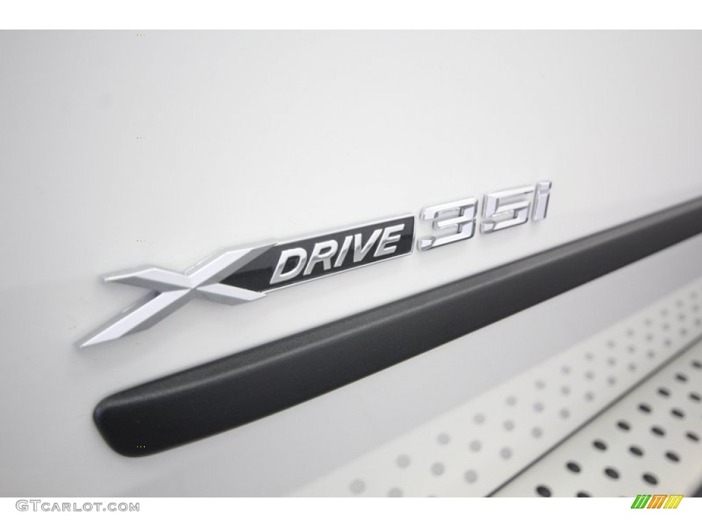 2013 X5 xDrive 35i Premium - Alpine White / Sand Beige photo #33