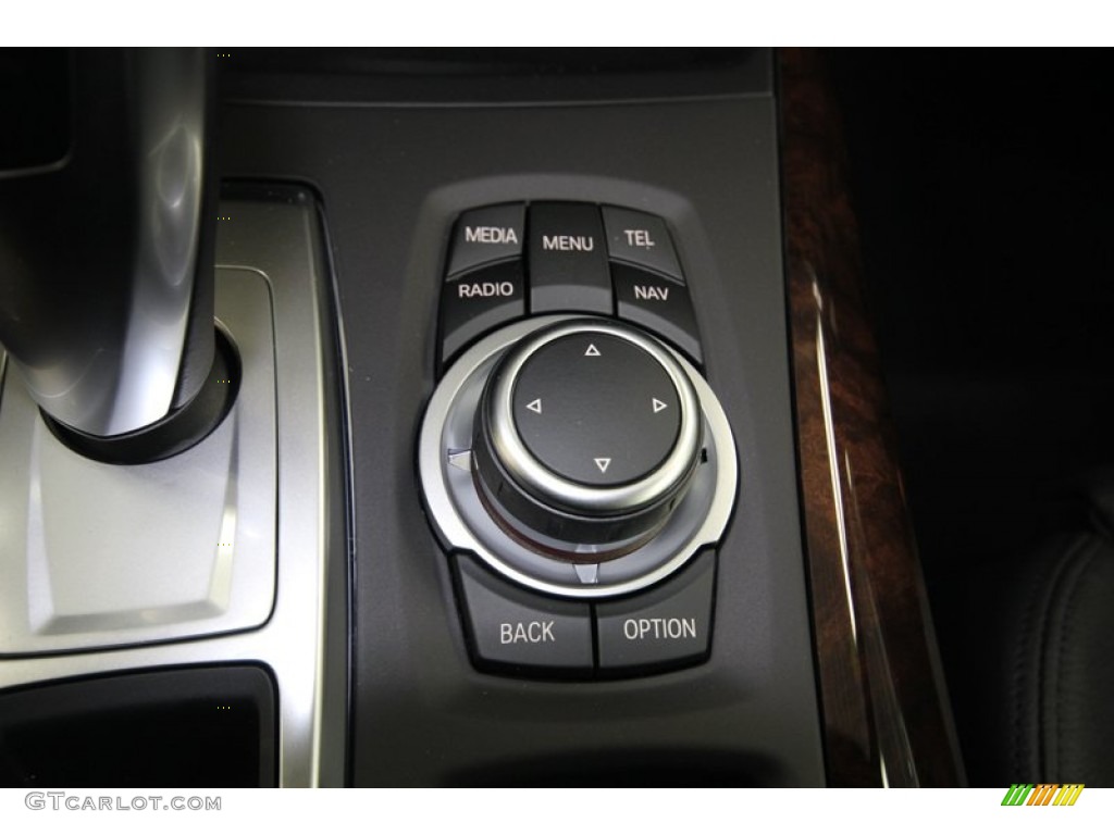 2013 BMW X5 xDrive 35i Sport Activity Controls Photo #80201587
