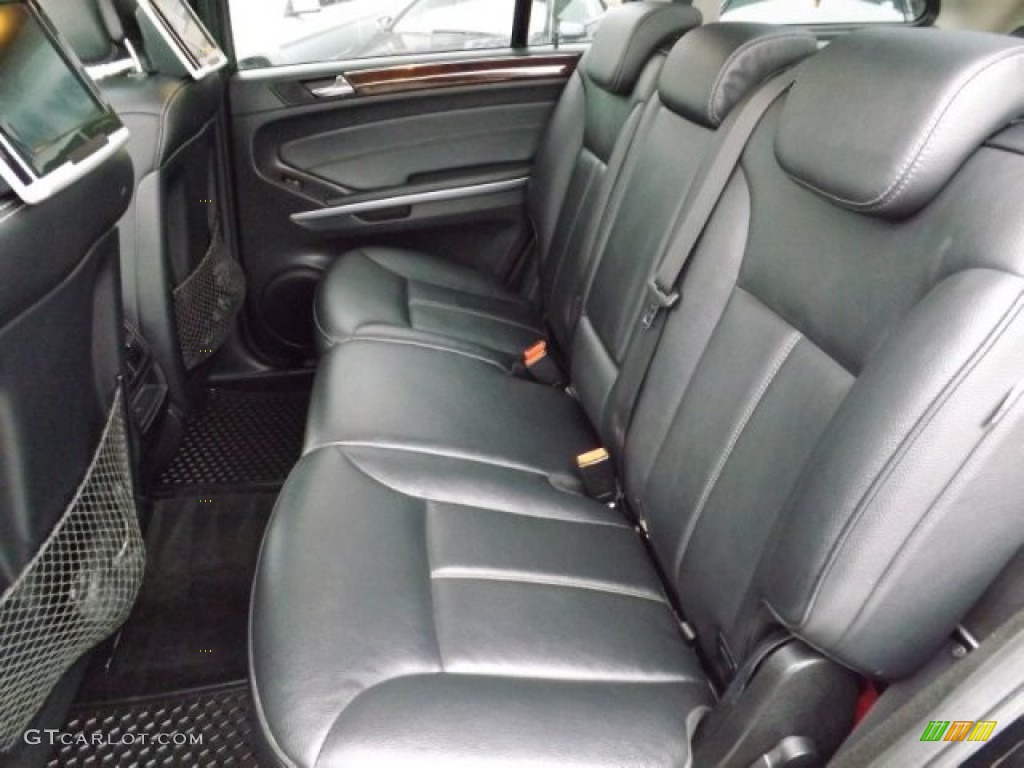 2010 Mercedes-Benz GL 350 BlueTEC 4Matic Rear Seat Photos
