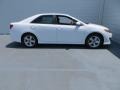Super White - Camry SE Photo No. 3