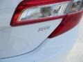 Super White - Camry SE Photo No. 7