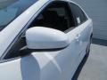 Super White - Camry SE Photo No. 14
