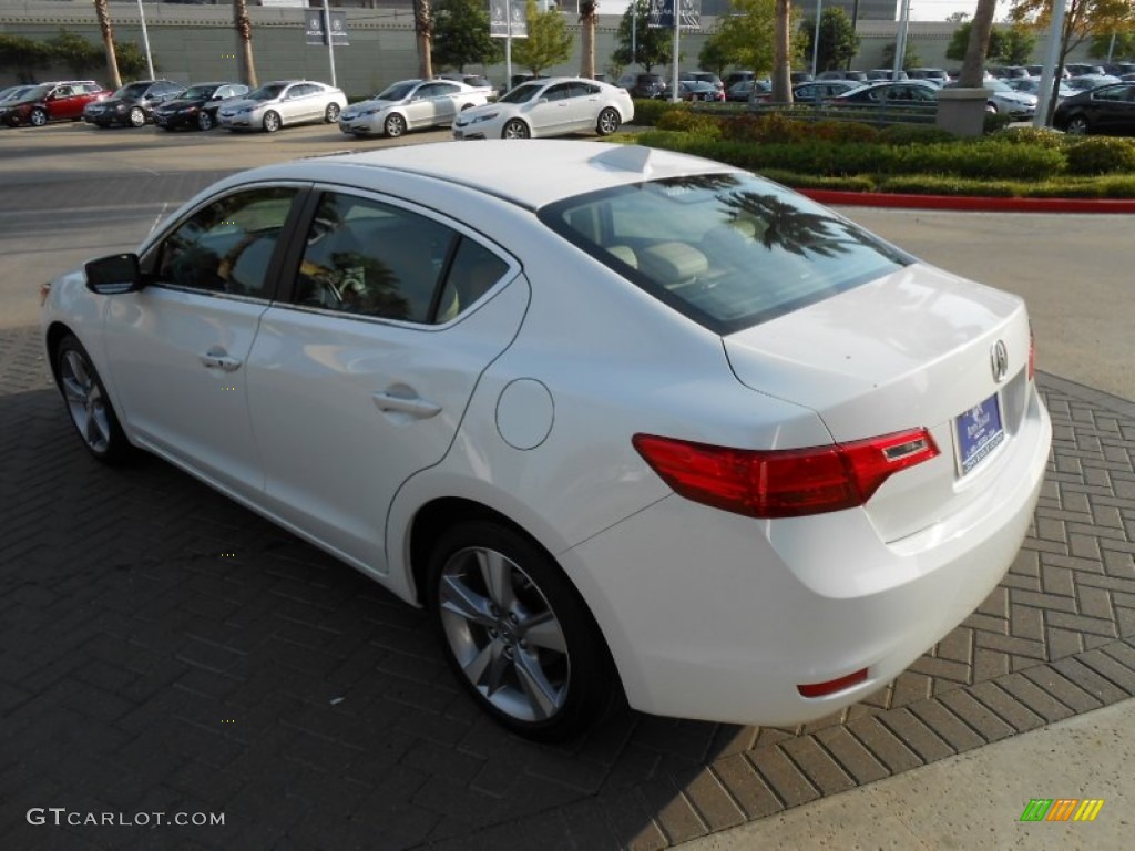 2013 ILX 2.0L Technology - Bellanova White Pearl / Parchment photo #4