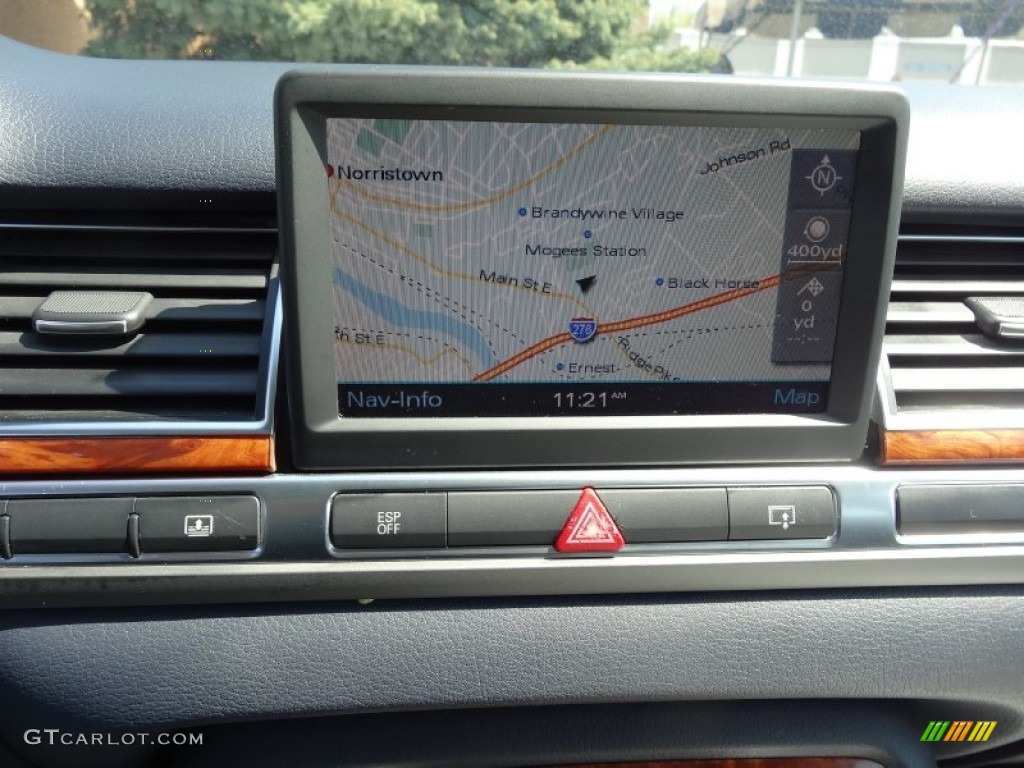 2005 Audi A8 L 4.2 quattro Navigation Photos