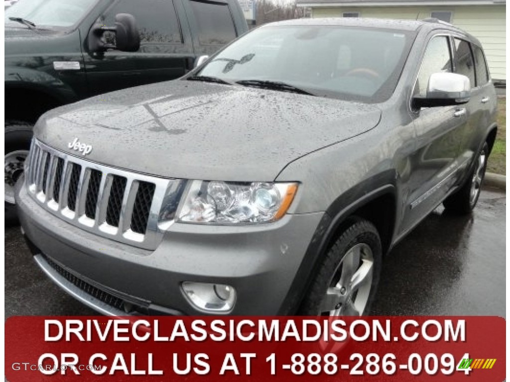 Mineral Gray Metallic Jeep Grand Cherokee