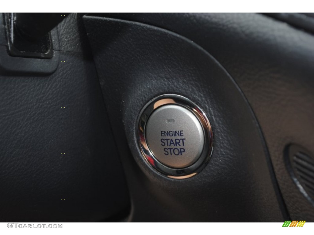 2010 Hyundai Genesis 3.8 Sedan Controls Photo #80208943