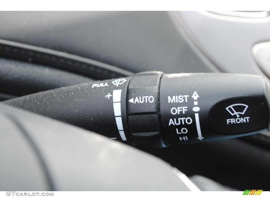 2010 Hyundai Genesis 3.8 Sedan Controls Photo #80209003