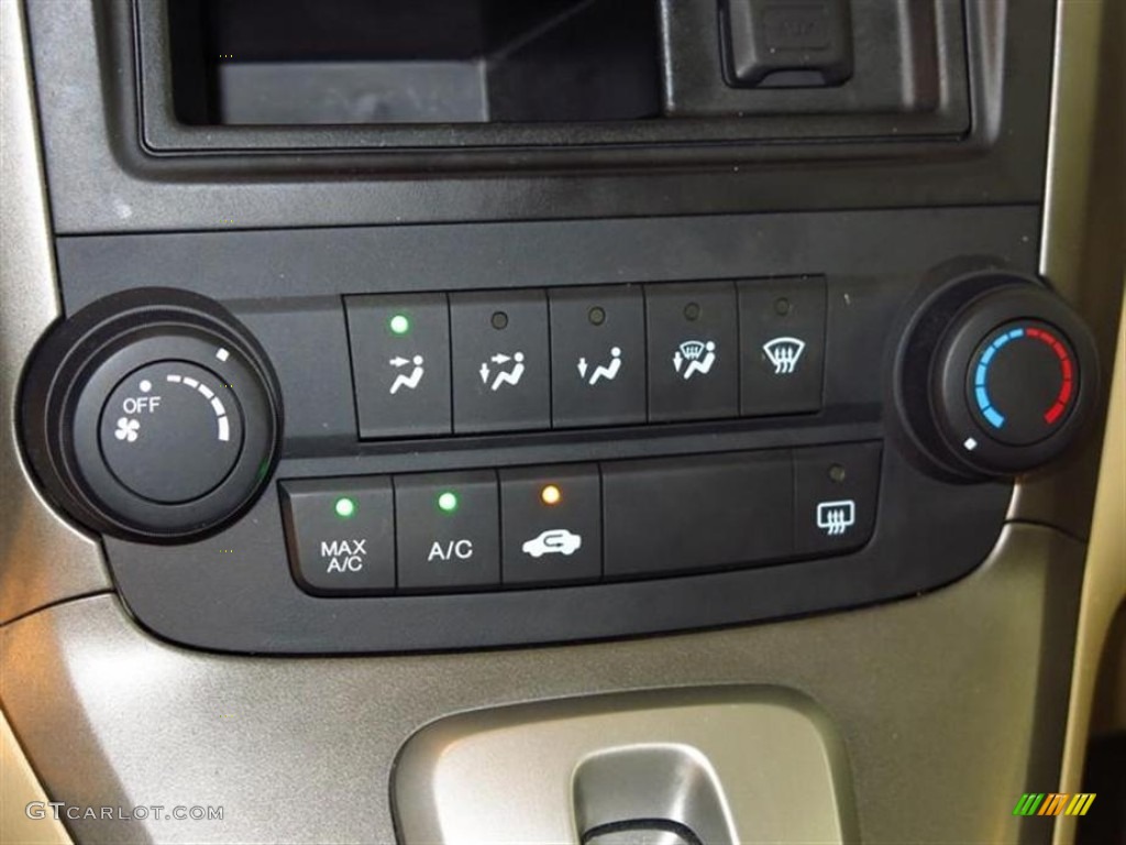 2008 Honda CR-V LX Controls Photo #80210244