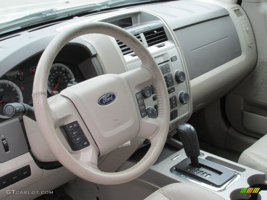 2009 Escape XLT V6 4WD - Light Sage Metallic / Camel photo #8