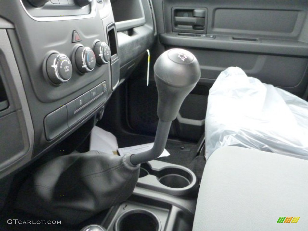2013 2500 Tradesman Crew Cab 4x4 - Copperhead Pearl / Black/Diesel Gray photo #17