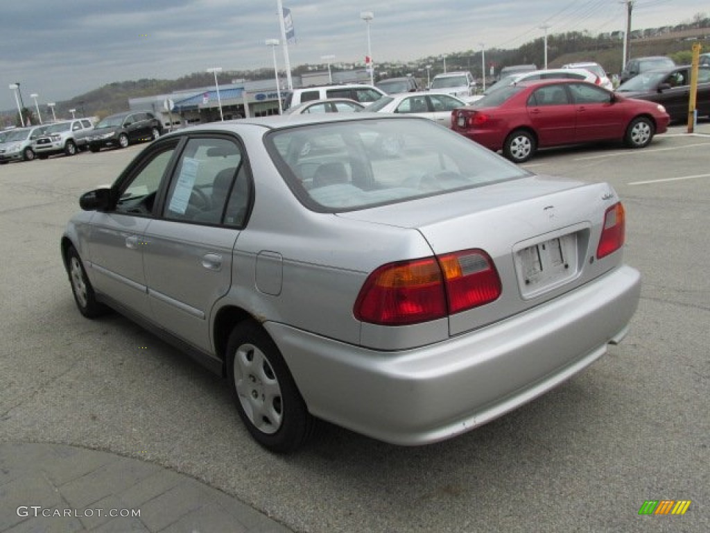 1999 Civic VP Sedan - Vogue Silver Metallic / Gray photo #6