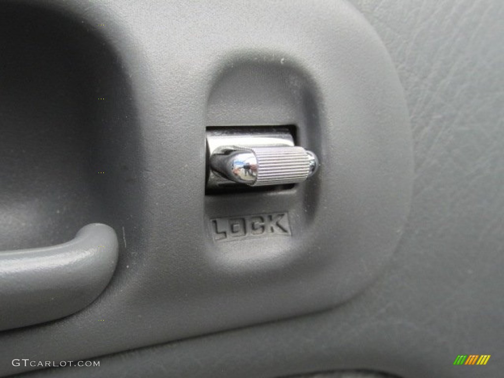 1999 Civic VP Sedan - Vogue Silver Metallic / Gray photo #12