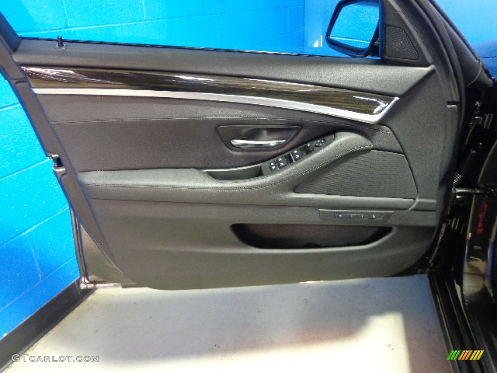2012 5 Series 550i xDrive Sedan - Dark Graphite Metallic II / Black photo #22