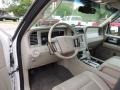 2010 White Platinum Metallic Tri-Coat Lincoln Navigator   photo #17