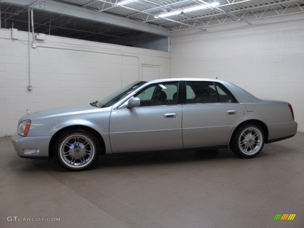 2005 DeVille Sedan - Light Platinum / Dark Gray photo #4