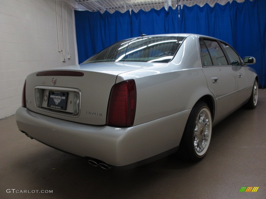 2005 DeVille Sedan - Light Platinum / Dark Gray photo #7