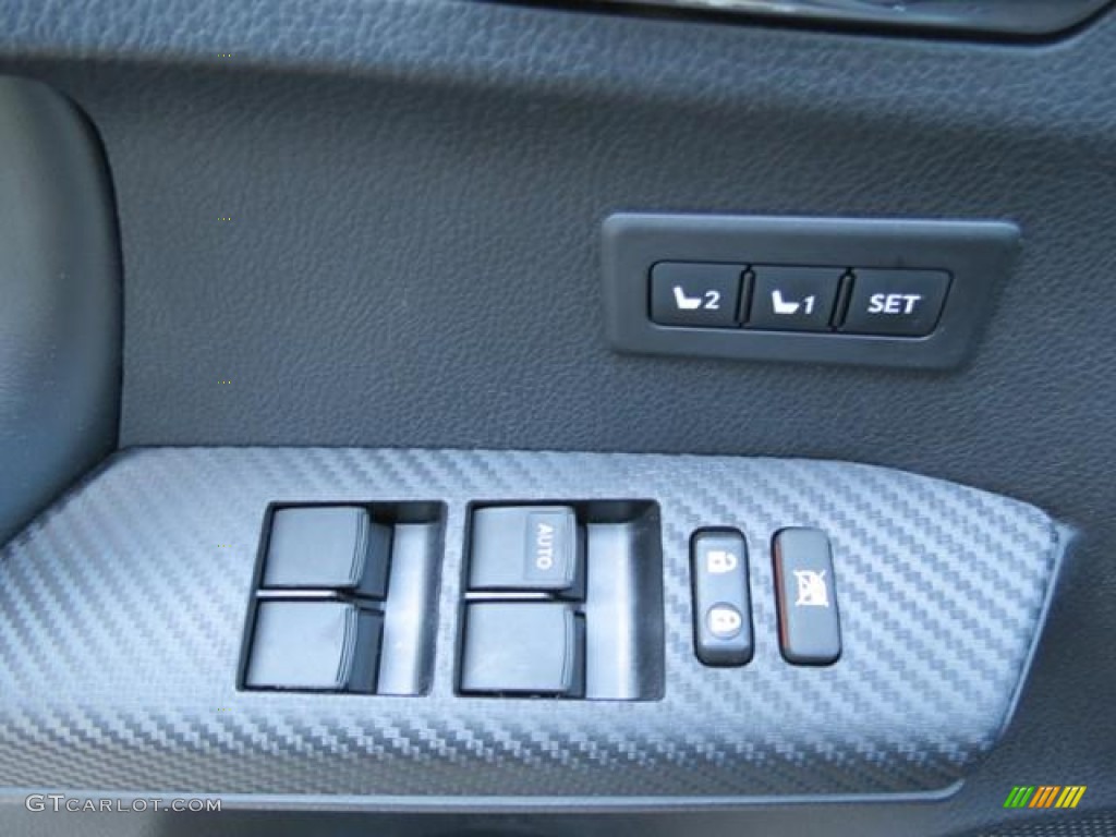 2013 Toyota RAV4 Limited Controls Photo #80220790
