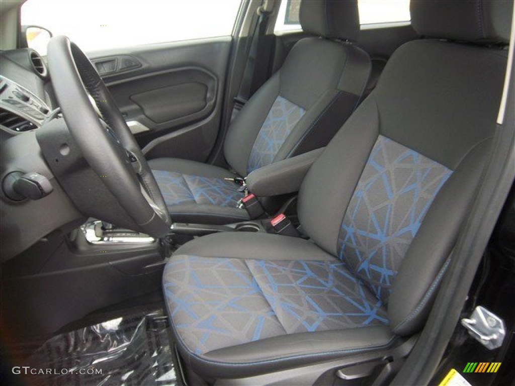 2013 Ford Fiesta SE Hatchback Front Seat Photos