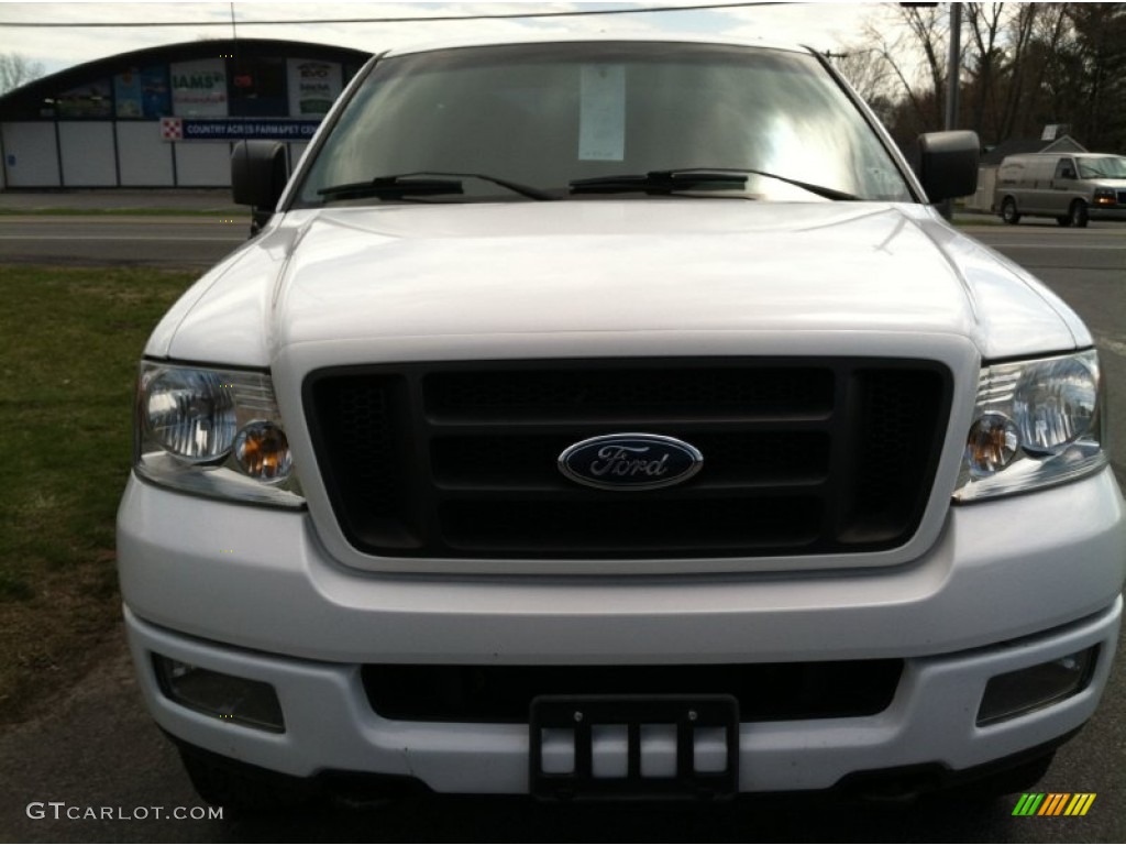 2004 F150 STX Regular Cab 4x4 - Oxford White / Dark Flint photo #3