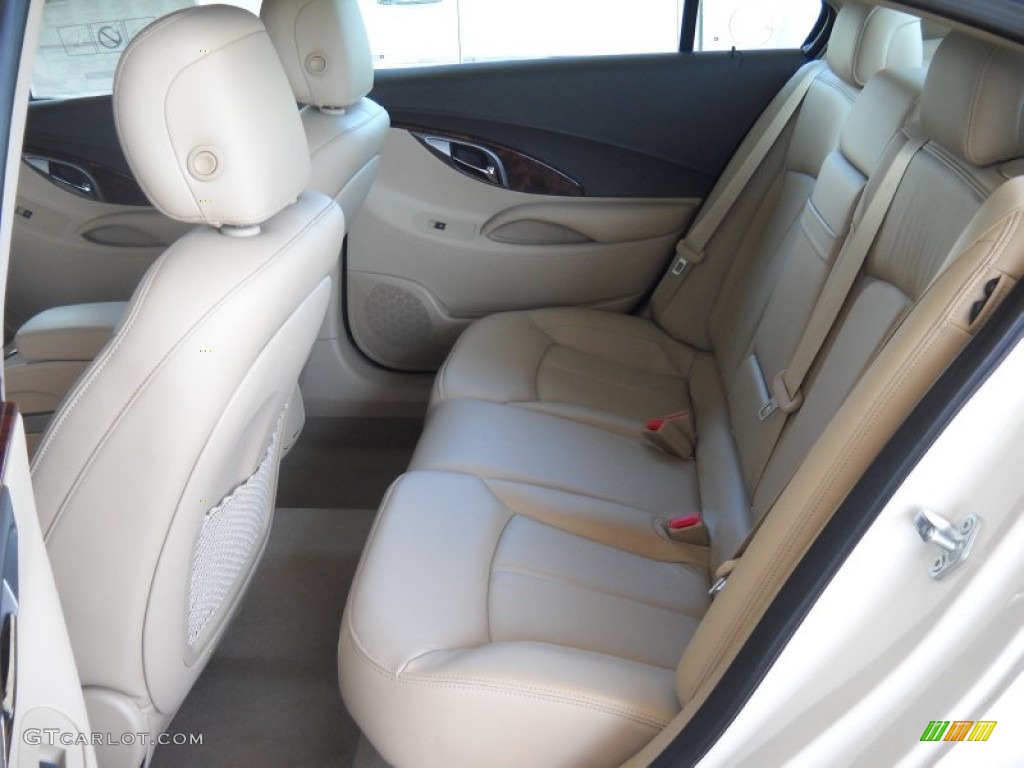 2013 LaCrosse FWD - White Diamond Tricoat / Cashmere photo #8