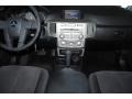 2004 Sterling Silver Metallic Mitsubishi Endeavor XLS  photo #23