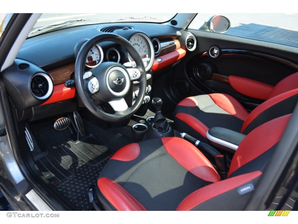 Rooster Red/Carbon Black Interior 2007 Mini Cooper S Hardtop Photo #80233247