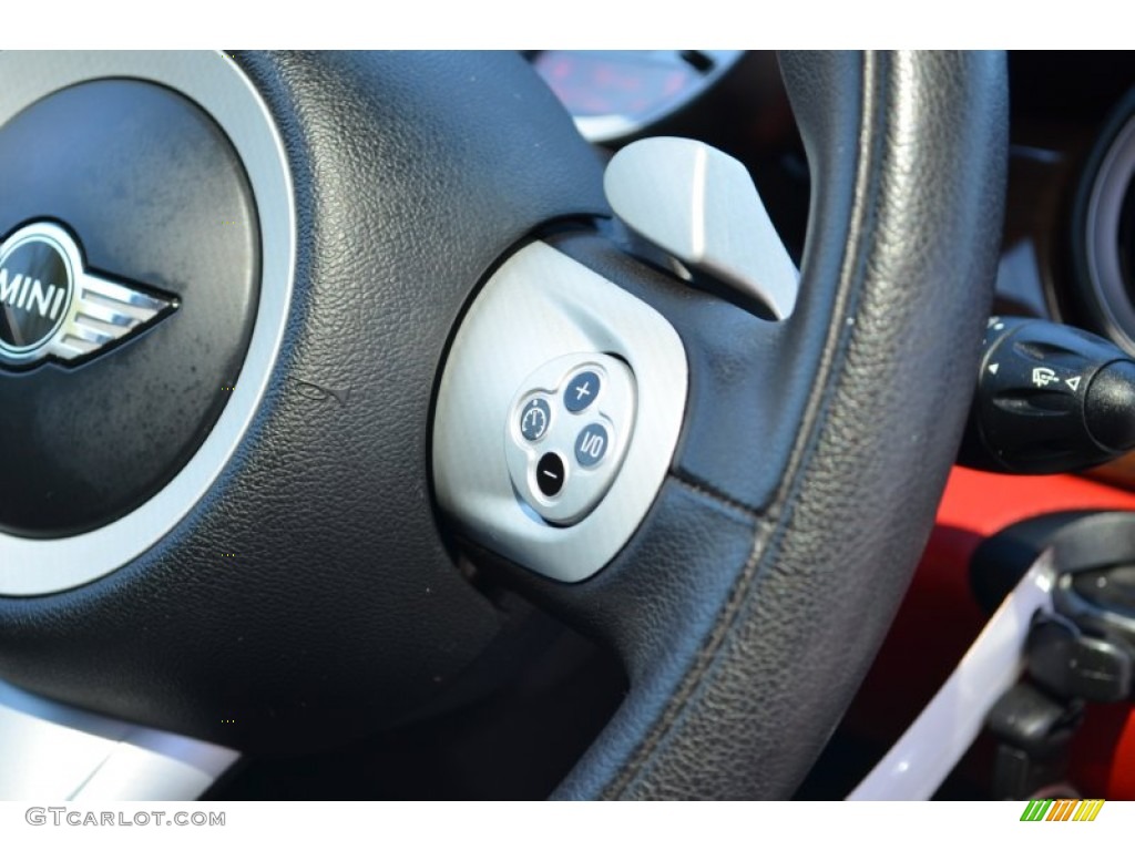 2007 Mini Cooper S Hardtop Controls Photo #80233382