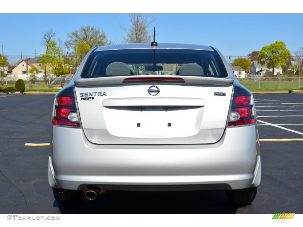 2012 Sentra 2.0 SR - Brilliant Silver Metallic / Charcoal photo #6
