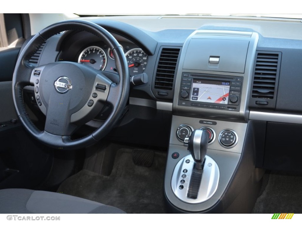 2012 Sentra 2.0 SR - Brilliant Silver Metallic / Charcoal photo #10