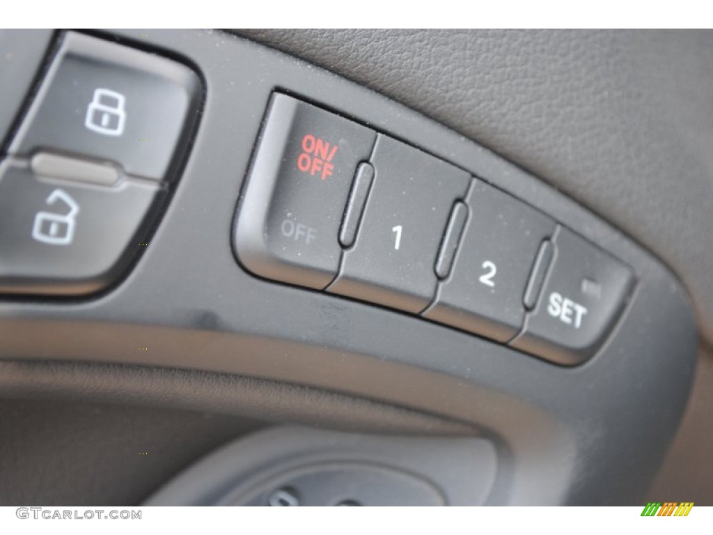 2011 Audi A5 2.0T Convertible Controls Photo #80237558